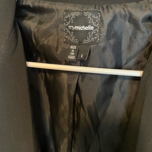 Black blazer - Picture 3 of 3